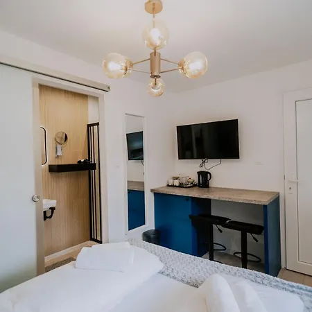 Maison De Luxe Bed and breakfast